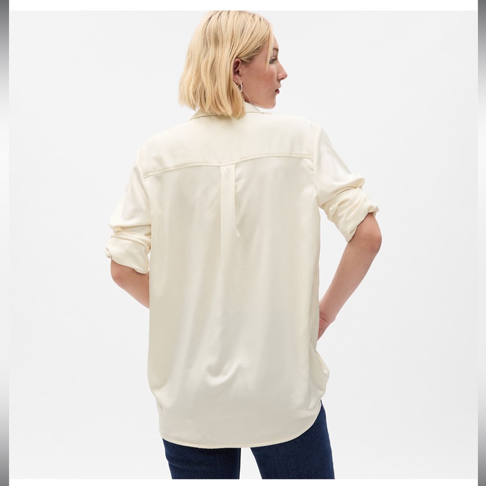 GAP Satin Boyfriend Button Down Off Shirt - Picture 2 of 9